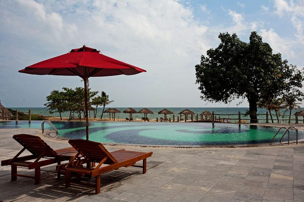 Long Beach Resort Phu Quoc Buitenkant foto