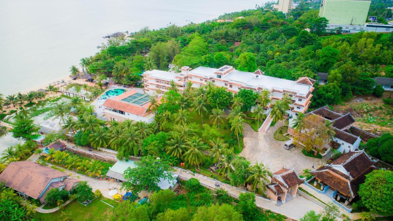 Long Beach Resort Phu Quoc Buitenkant foto