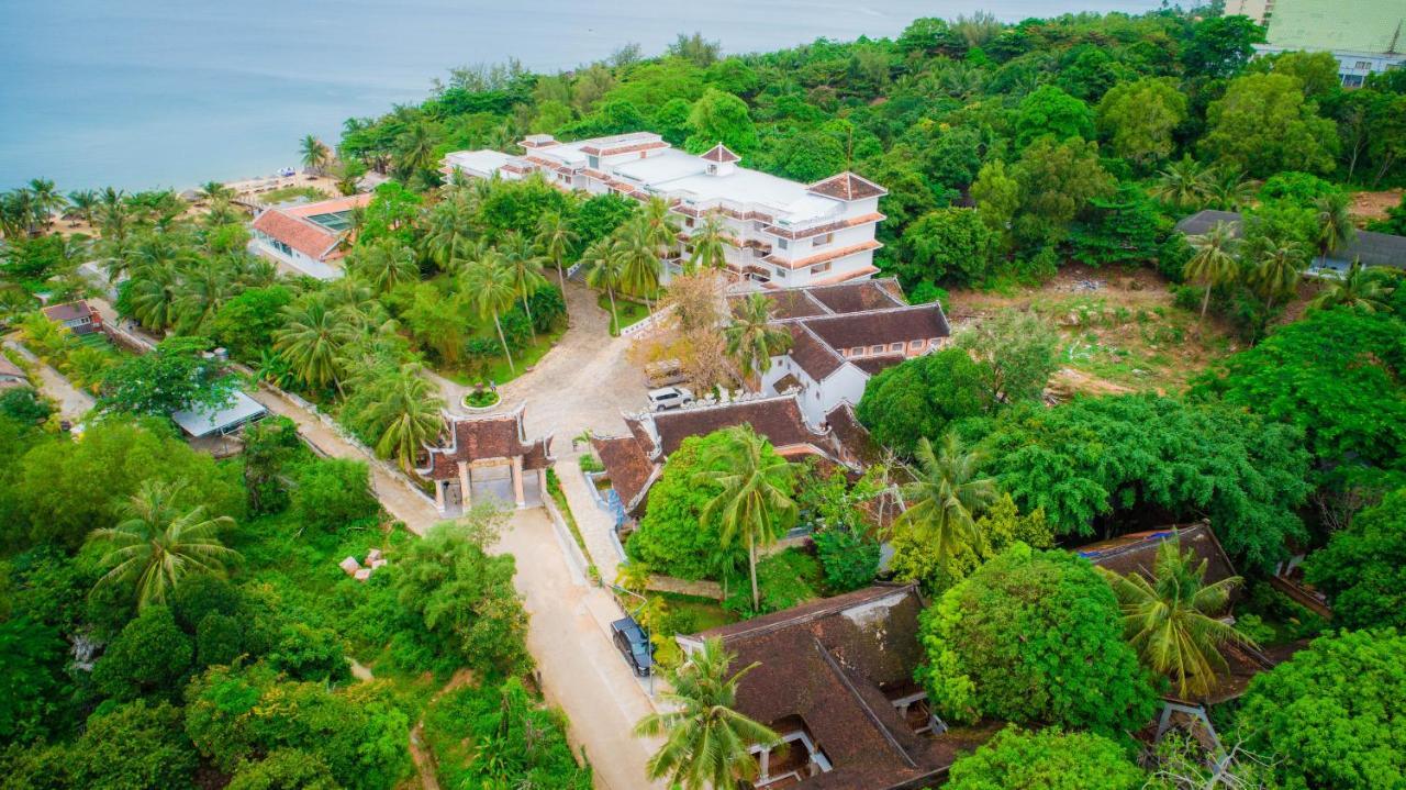 Long Beach Resort Phu Quoc Buitenkant foto
